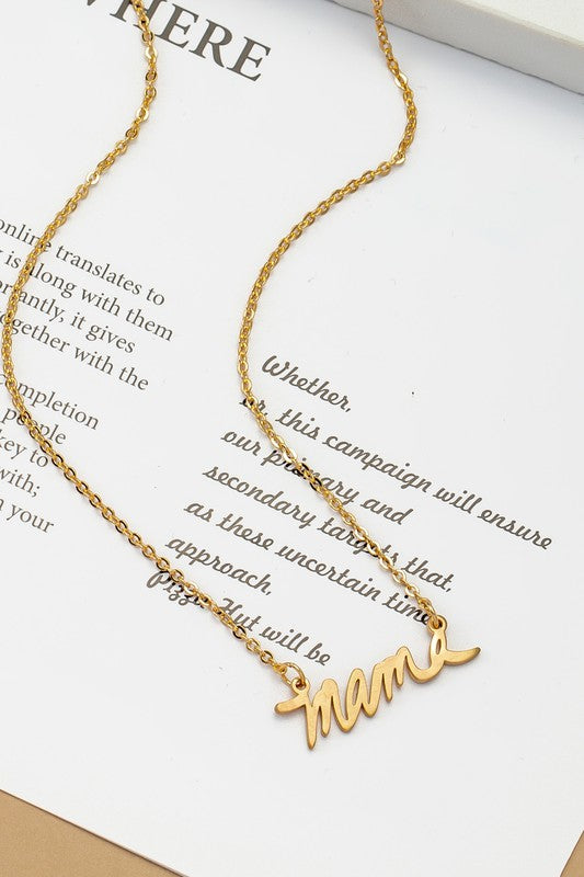 Mama pendant Necklace