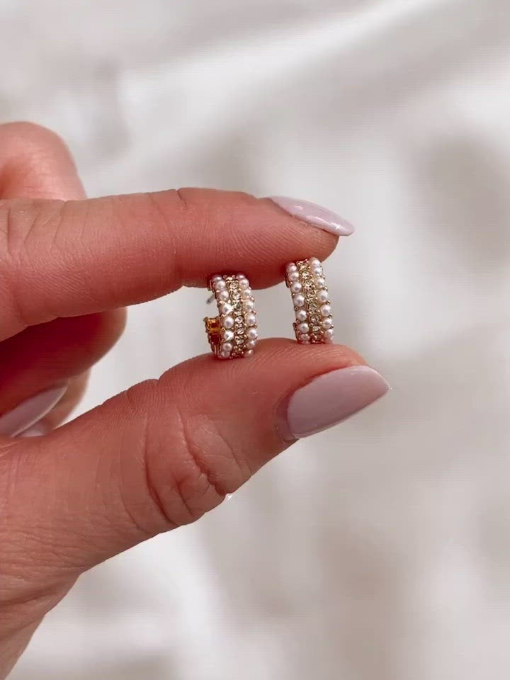 Elisajewels Marissa Huggie Hoop Earrings