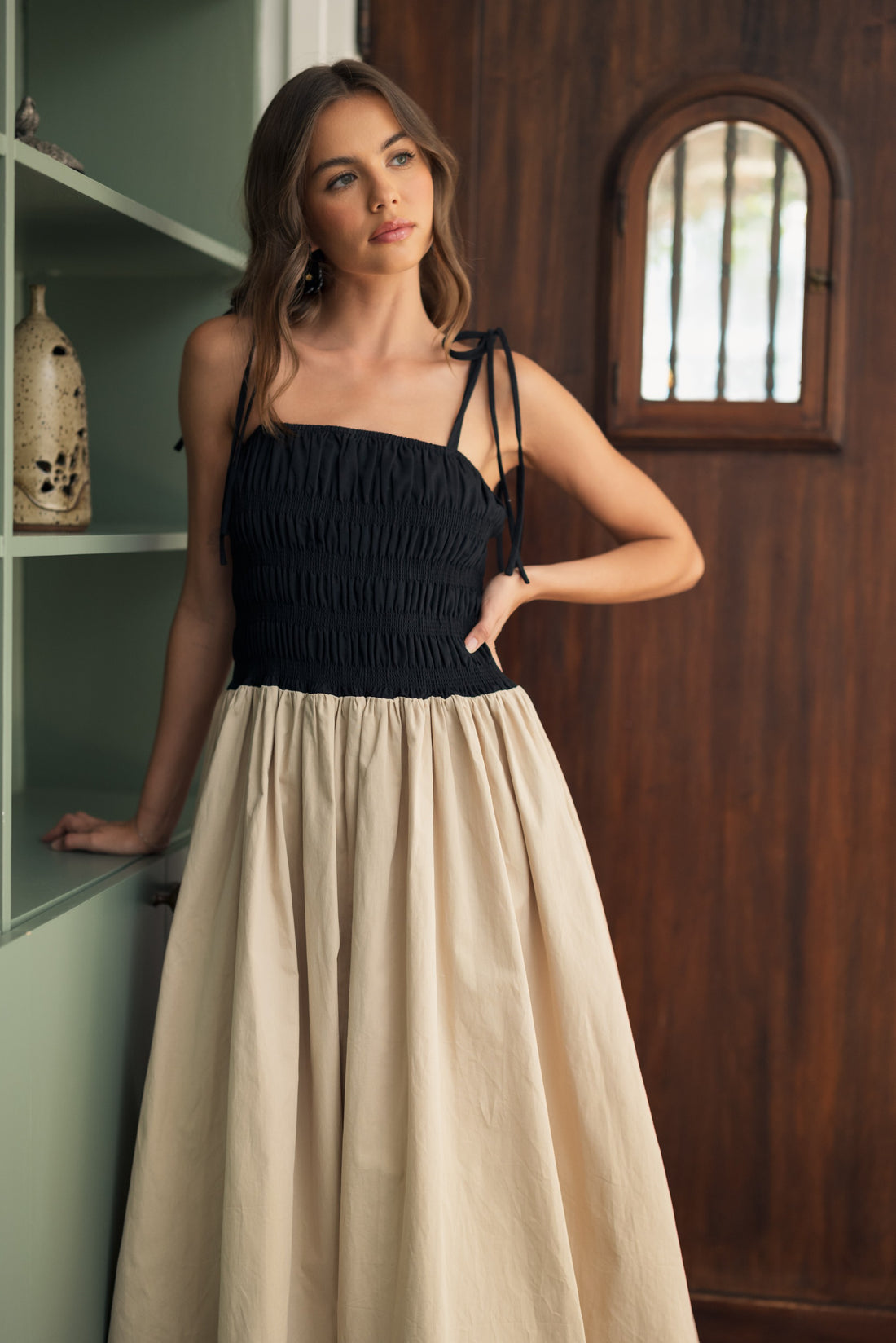 Elegant Two-Tone Balloon Maxi Dress