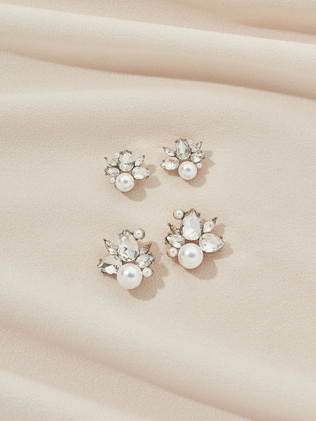 Elisajewels Mini Bordeaux Studs