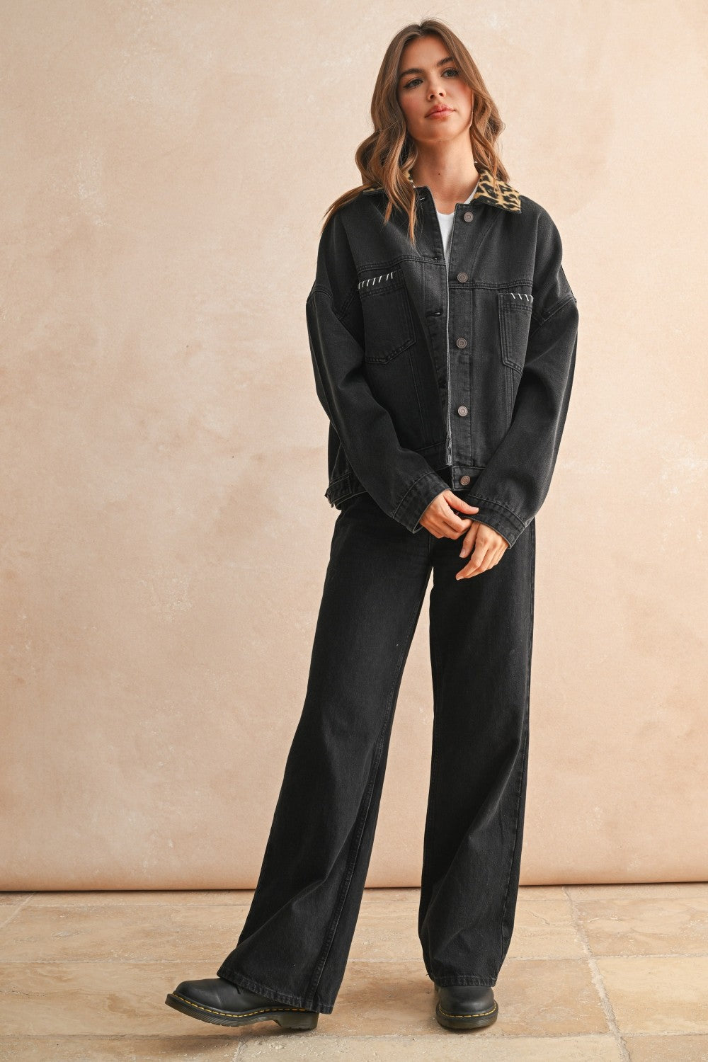 Oversized Black Denim Jacket with Leopard Print Collar