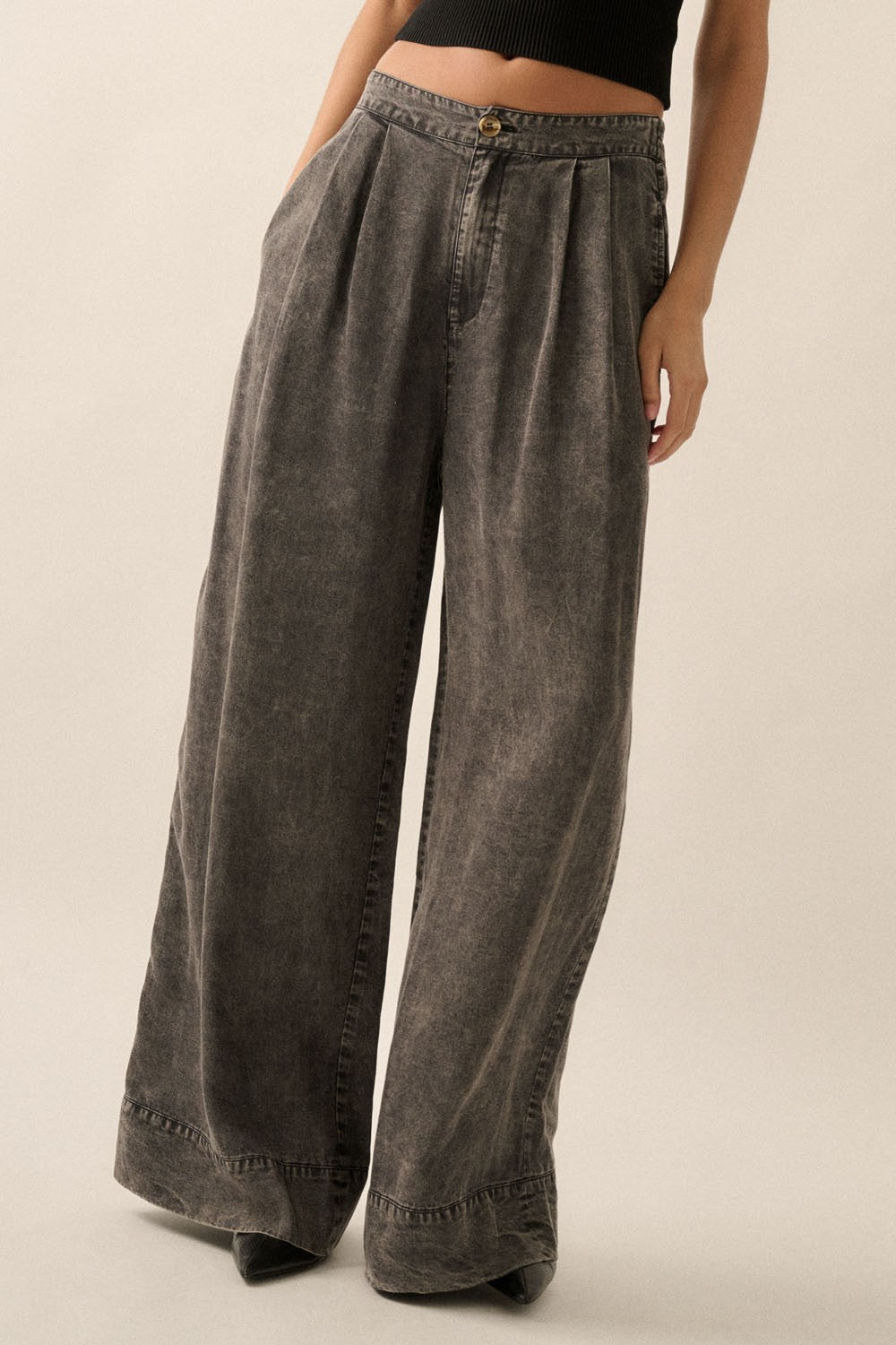 Pleated Wide Leg Light Denim Pants