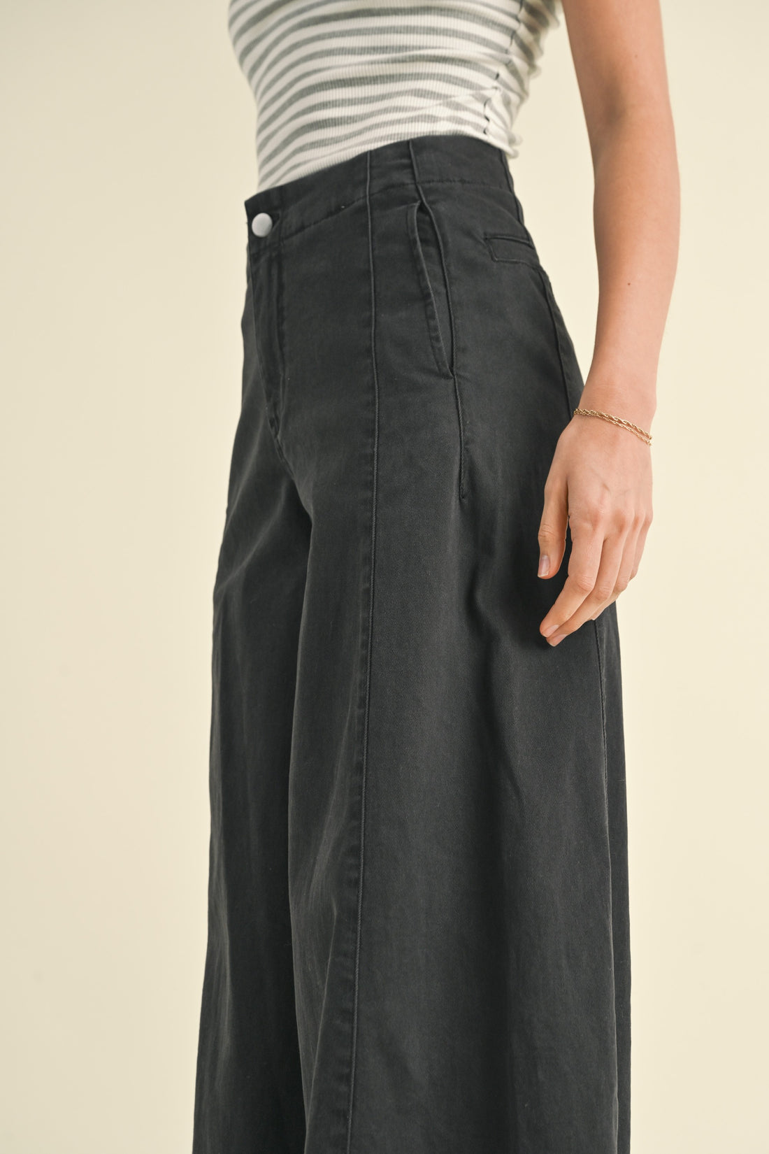Stretched Wide Leg Premium Pants