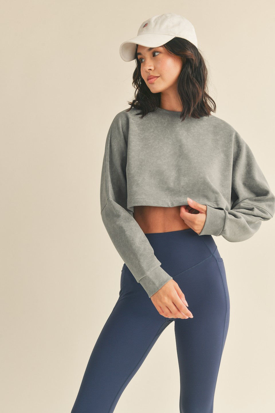 Mineral Wash Soft Cropped Sweatshirt